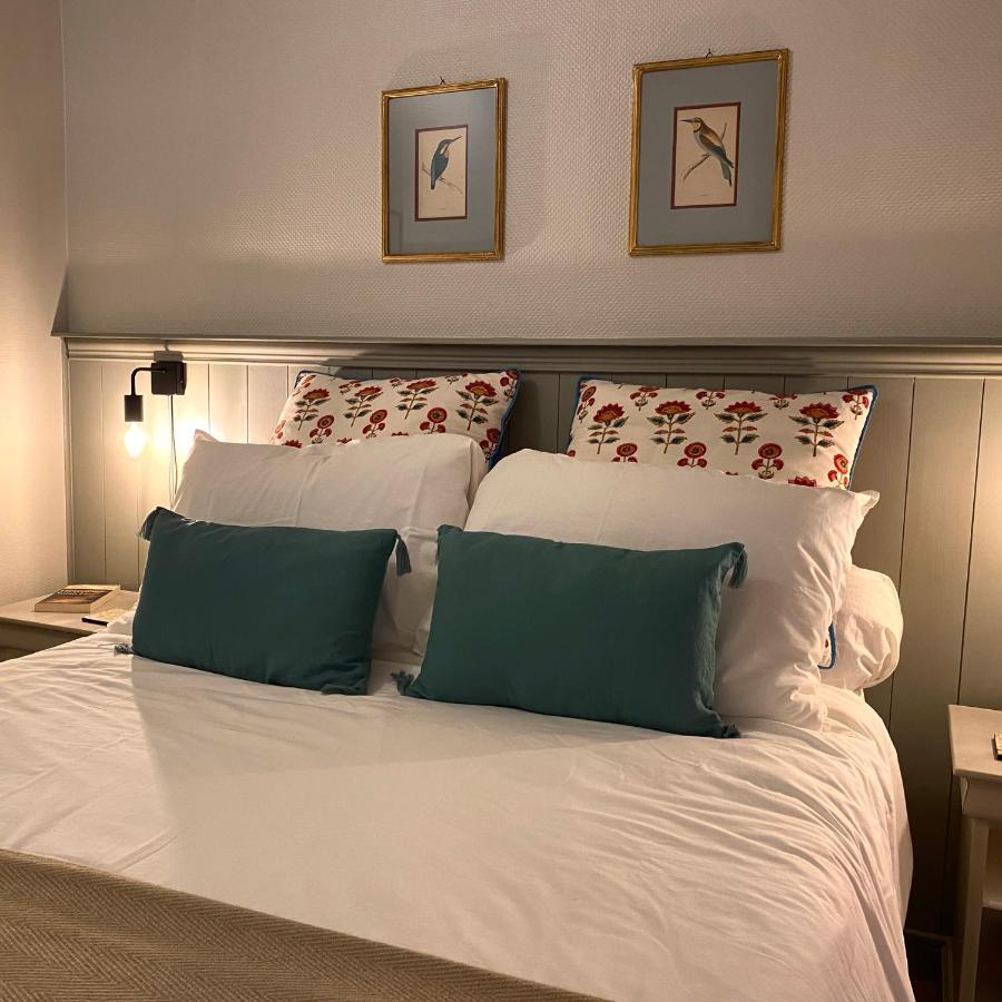 Newly Renovated Ground Floor Close To Thermes Apartment *