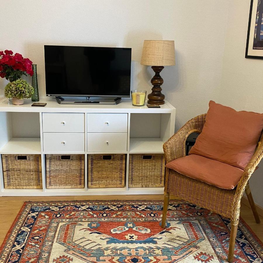 Newly Renovated Ground Floor Close To Thermes Apartment